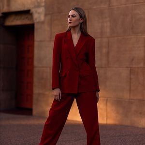 Meet your Posher, Ella